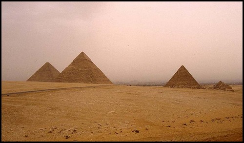 9. Piramides_gizeh.jpg