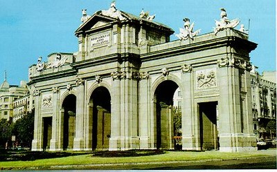 Sabatini. Puerta de Alcala 2.jpg