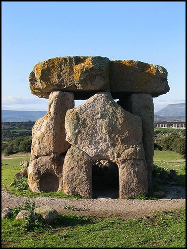 23. dolmen de Mores.jpg