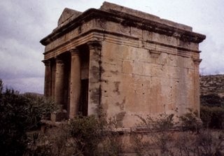 5, mausoleo de los esc ipiones.jpg